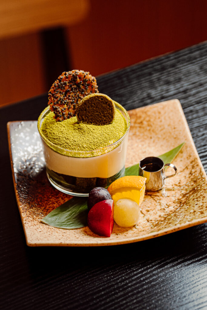 Tiramisu au thé vert et aux haricots rouges